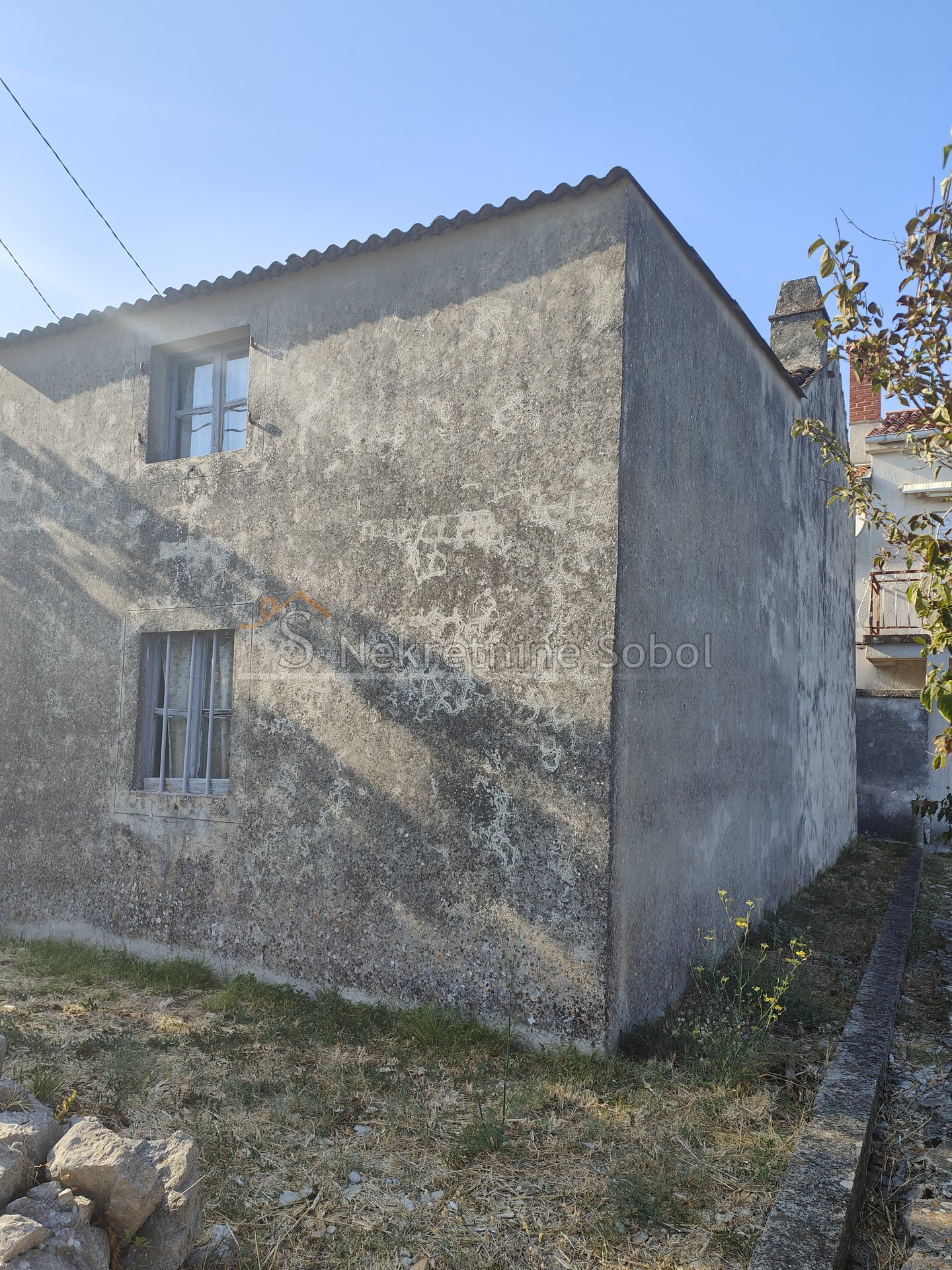 House, 77m², Plot 188m²