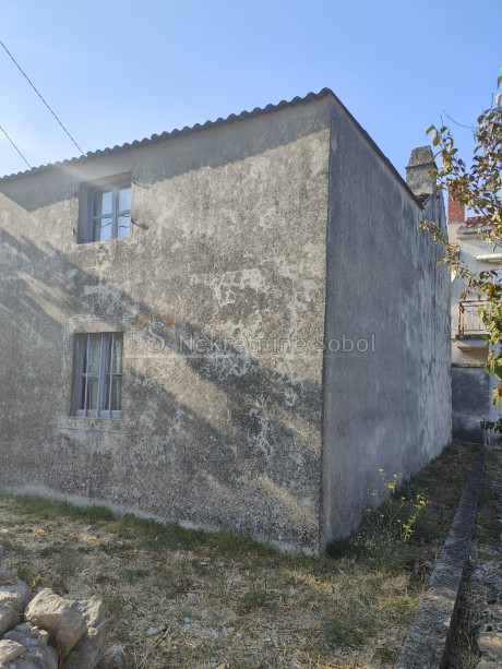 Haus, 77m², Grundstück 188m²