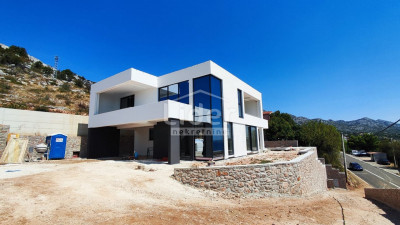 Casa, 240m², Terreno 854m²