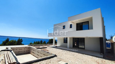 Casa, 240m², Terreno 854m²