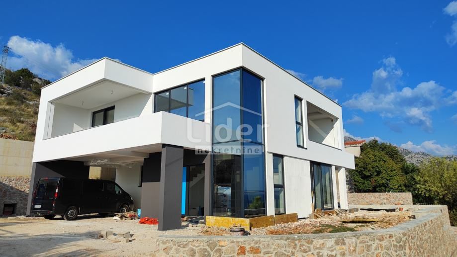 Casa, 240m², Terreno 854m²