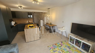 4-locale, Appartamento, 112m², 2 Piano