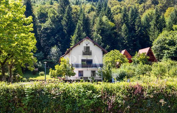 Haus, 250m², Grundstück 2000m²