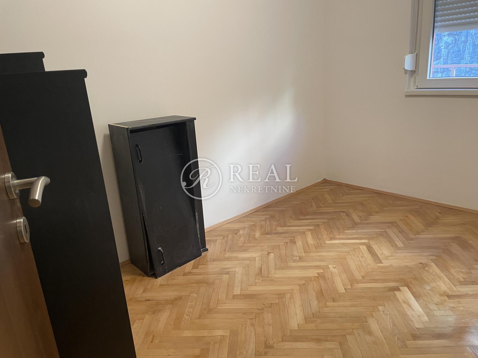 4-locale, Appartamento, 80m², 2 Piano