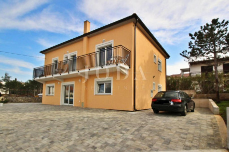 House, 250m², Plot 450m²