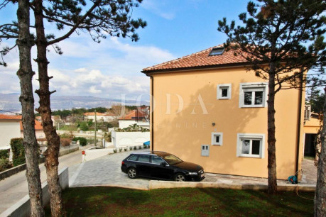 House, 250m², Plot 450m²