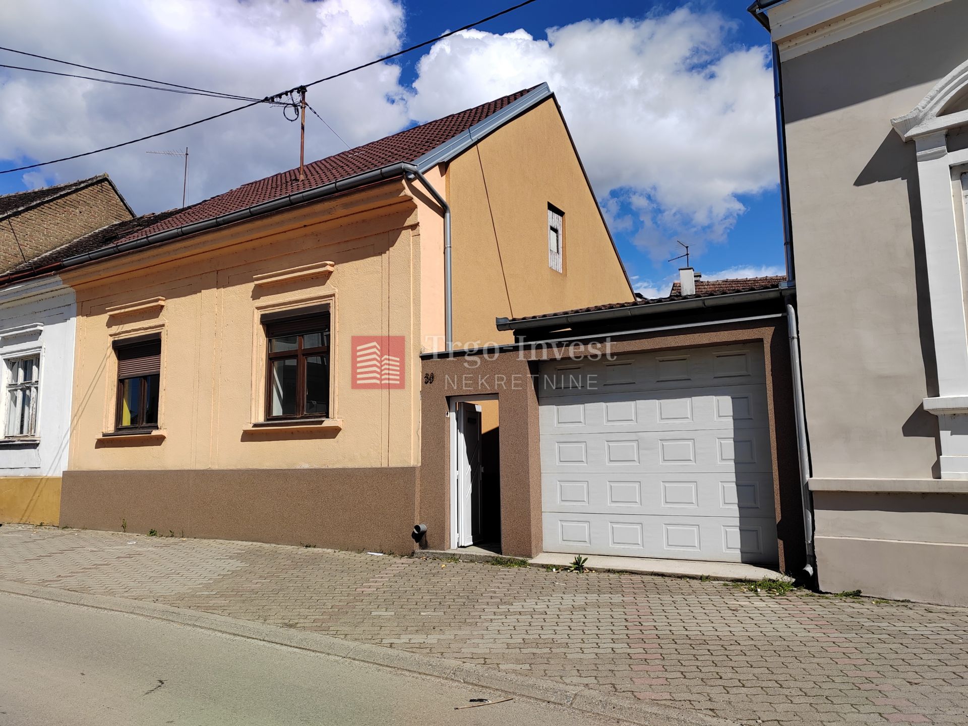 Haus, 120m², Grundstück 258m²