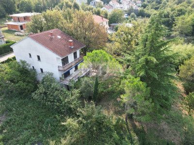 House, 300m², Plot 1251m²