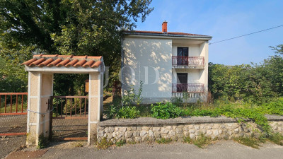 House, 300m², Plot 1251m²