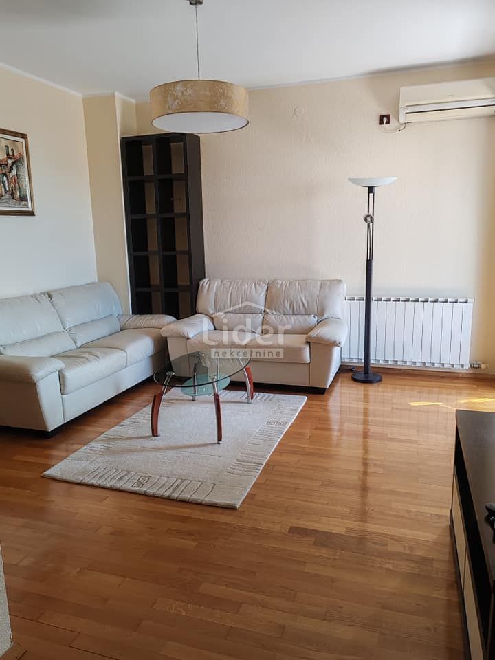 4 rooms, Apartment, 90m², 1 Floor