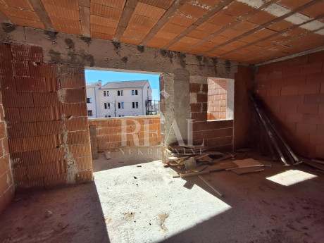 4-locale, Appartamento, 93m², 1 Piano