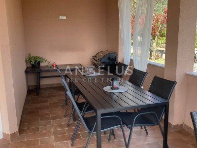 Casa, 180m², Terreno 971m²