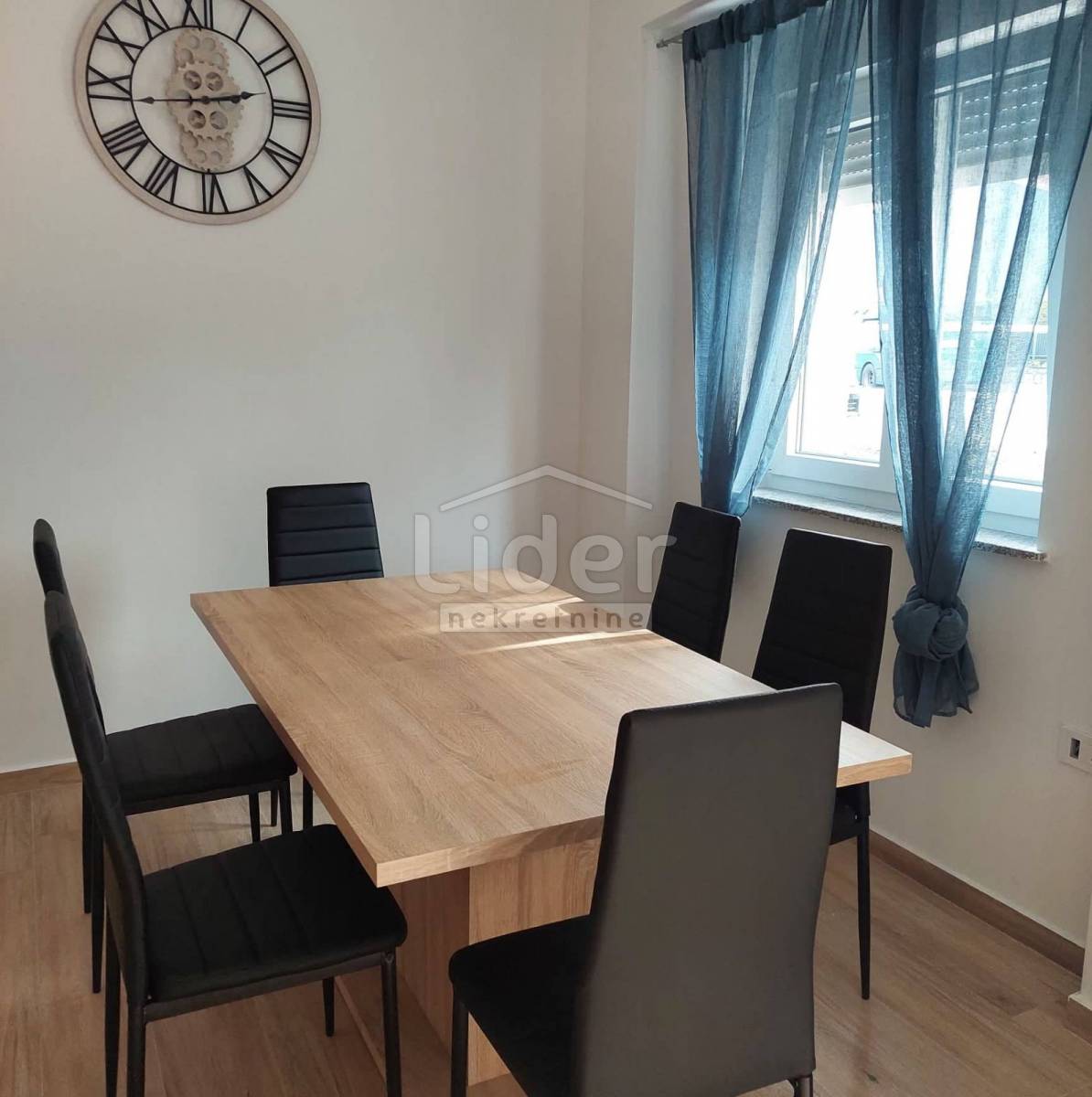 4 rooms, Apartment, 80m², 1 Floor