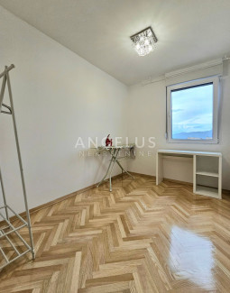 4-locale, Appartamento, 87m², 10 Piano