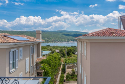 Kuća, 121m², Zemljište 20m²