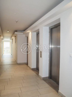 2-locale, Appartamento, 43m², 5 Piano