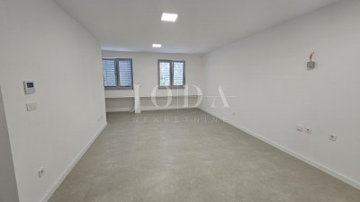 3-locale, Appartamento, 69m², 2 Piano