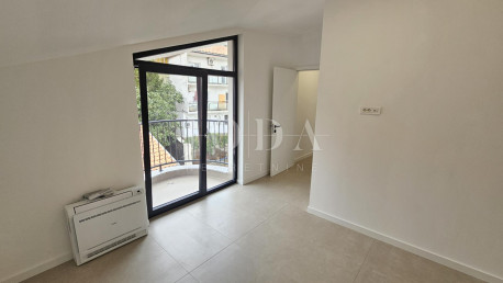 3 rooms, Apartment, 103m², 3 Floor