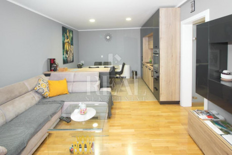 3-locale, Appartamento, 74m², 1 Piano