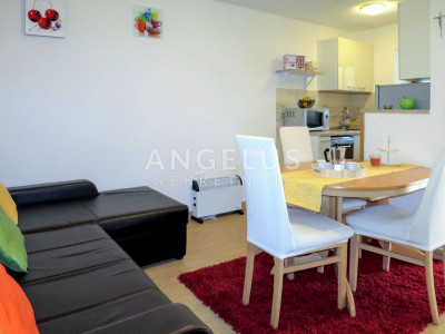 House, 90m², Plot 0m²