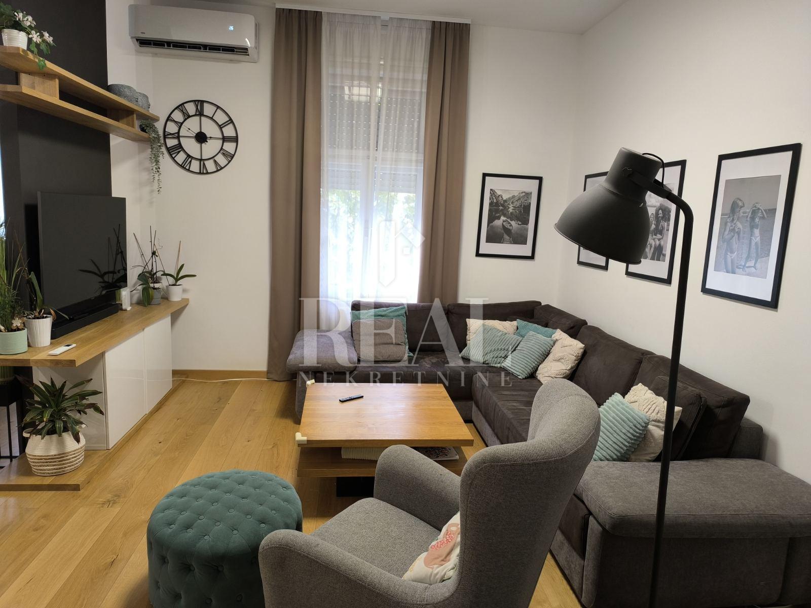 6-Zi., Wohnung, 160m², 4 Etage