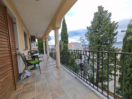 House, 250m², Plot 593m²