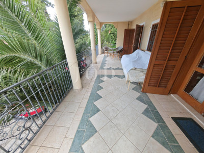 House, 250m², Plot 593m²