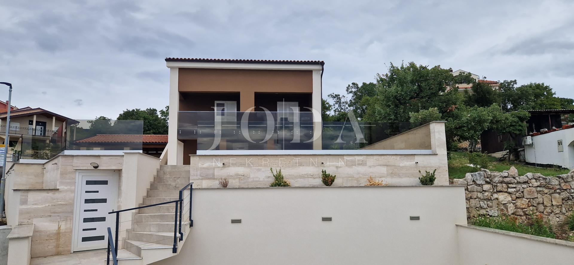 House, 270m², Plot 360m²