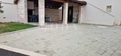 Casa, 270m², Terreno 360m²