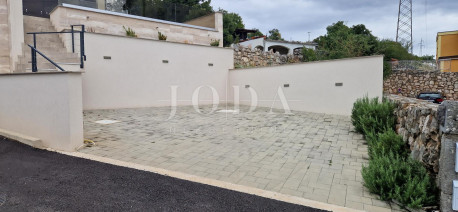 House, 270m², Plot 360m²