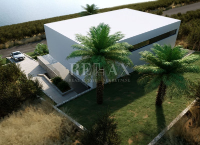 House, 334m², Plot 463m²