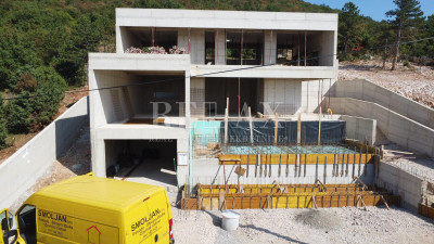 Casa, 334m², Terreno 463m²