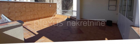 4 rooms, Apartment, 230m², 1 Floor