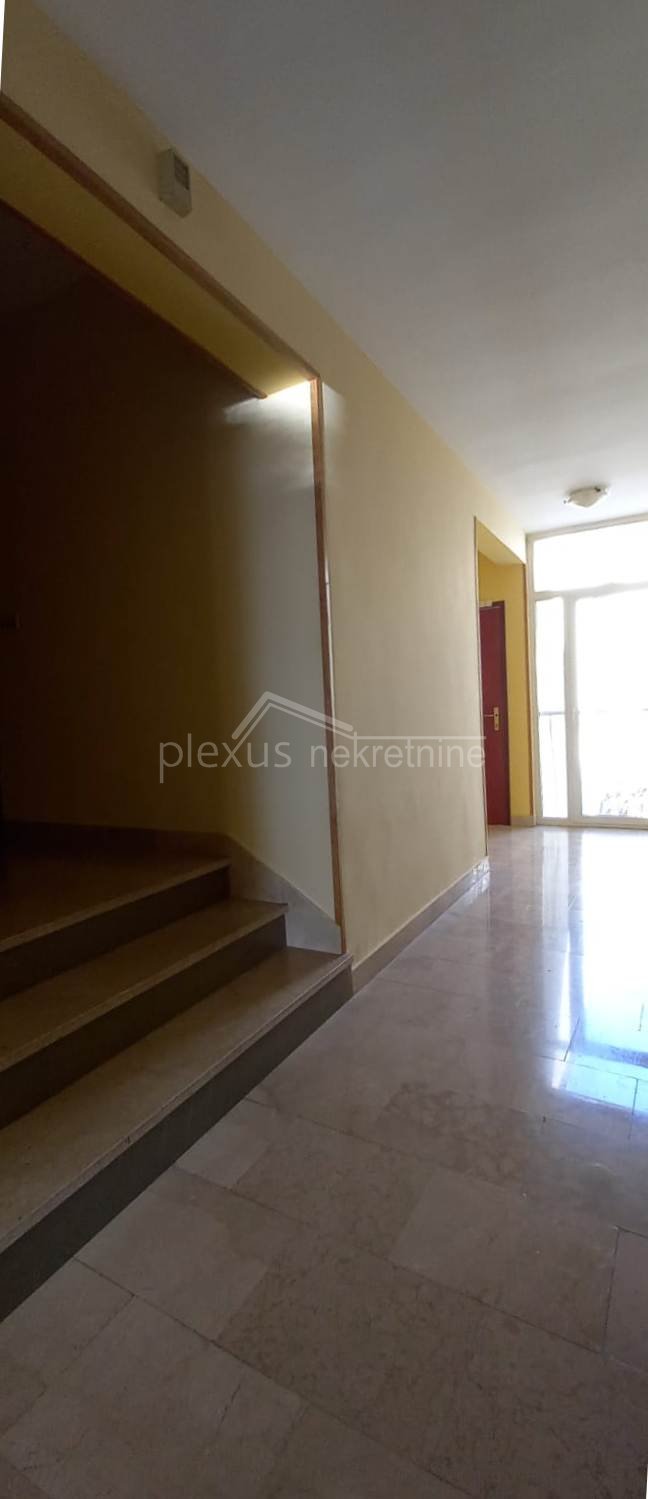 4-locale, Appartamento, 230m², 1 Piano