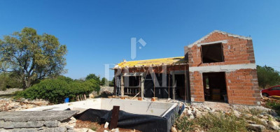 House, 124m², Plot 614m²