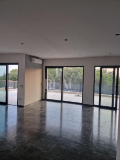 5-locale, Appartamento, 245m²