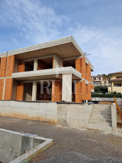 5-locale, Appartamento, 245m²