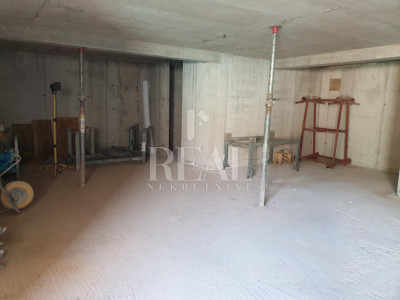 5-locale, Appartamento, 245m²