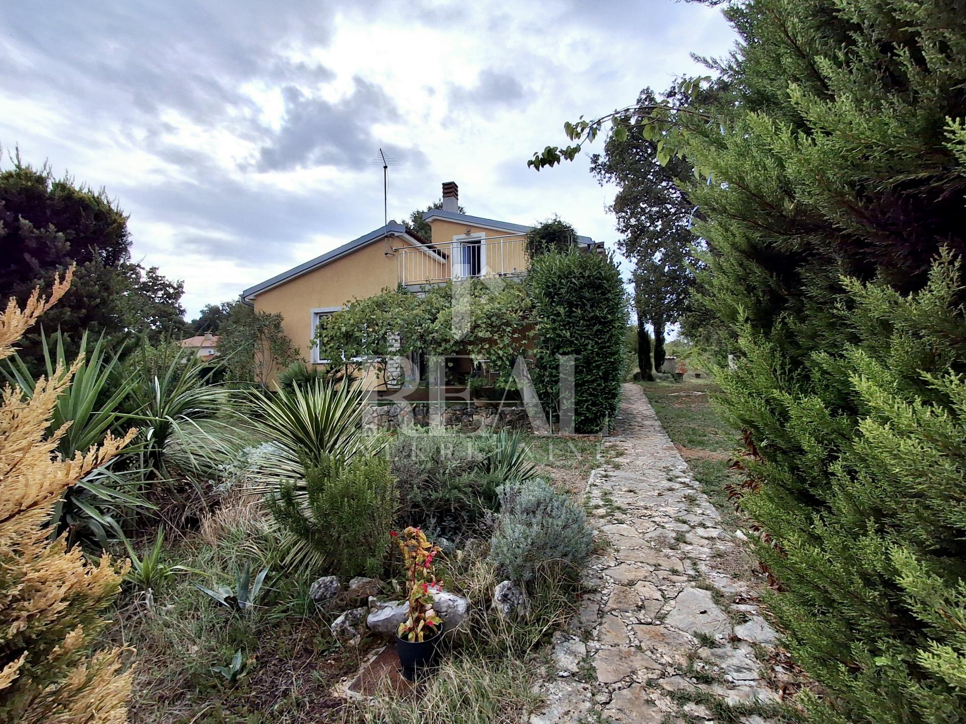 House, 150m², Plot 610m²