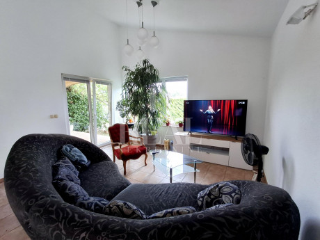 House, 150m², Plot 610m²