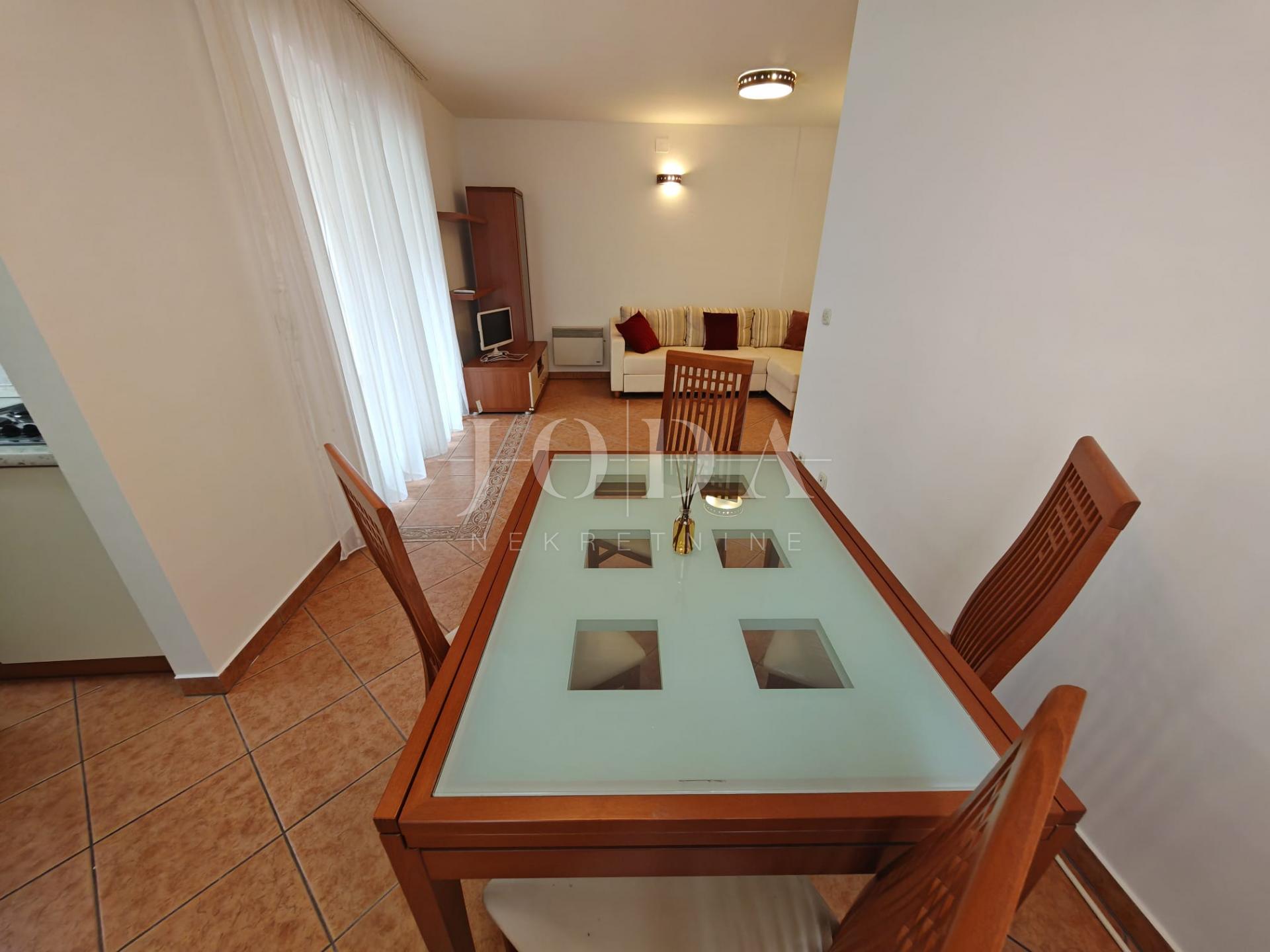 3 rooms, Apartment, 65m², 1 Floor