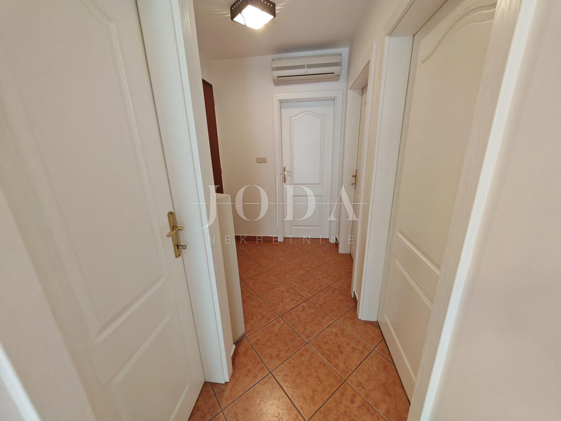 3-locale, Appartamento, 65m², 1 Piano