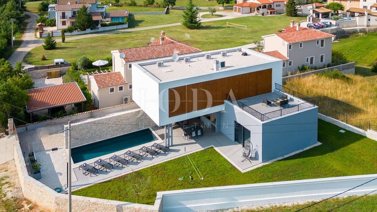 Casa, 250m², Terreno 750m²