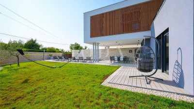 Casa, 250m², Terreno 750m²