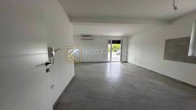 2-Zi., Wohnung, 44m², 1 Etage