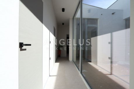 Haus, 220m², Grundstück 780m²