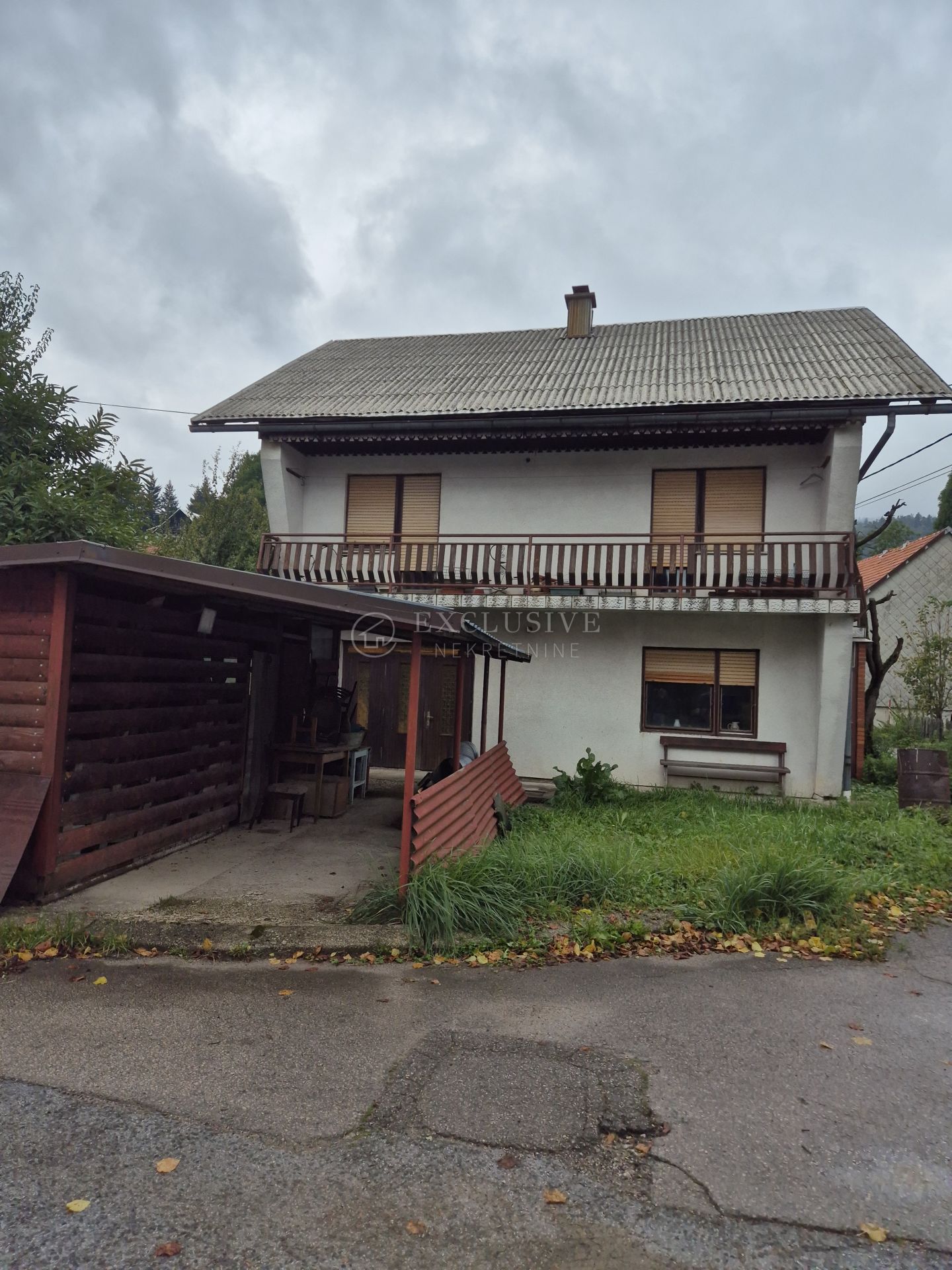 House, 345m², Plot 200m²