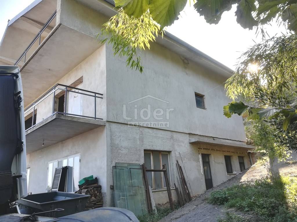 Casa, 523m², Terreno 2276m²