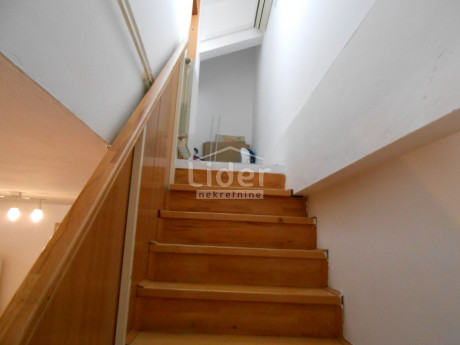 3-locale, Appartamento, 82m², 4 Piano