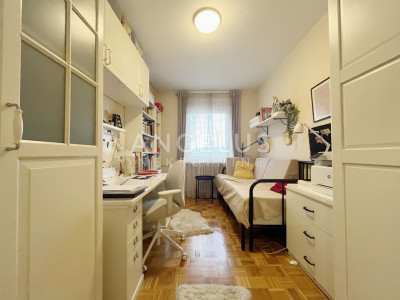 4-к, Квартира, 110м², 2 Этаж